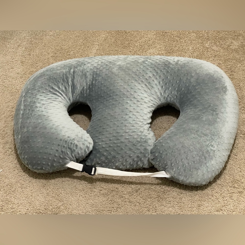 Twin Z Pillow